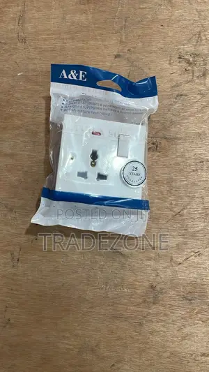 A E 13 Amps Socket