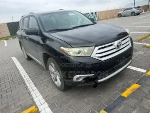 Toyota Highlander 2013 Black