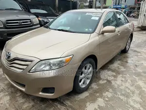 Toyota Camry 2011 Gold