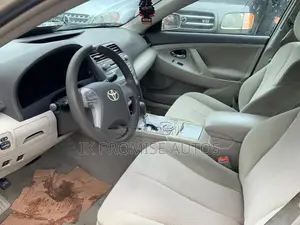 Toyota Camry 2011 Gold