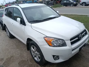 Toyota RAV4 3.5 4x4 2010 White