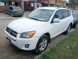 Toyota RAV4 3.5 4x4 2010 White