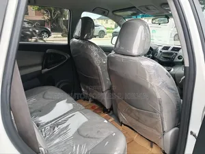Toyota RAV4 3.5 4x4 2010 White