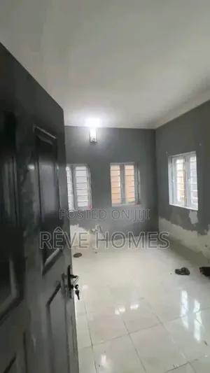 2bdrm Block of Flats in Shomolu / Shomolu for rent