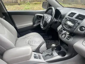 Toyota RAV4 2.5 Limited 4x4 2010 Black