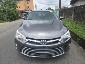 Toyota Camry LE 4dr Sedan (2.5L 4cyl 6A) 2016 Gray