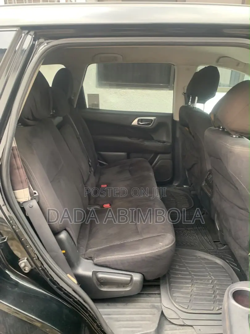 Nissan Pathfinder 2013 Black