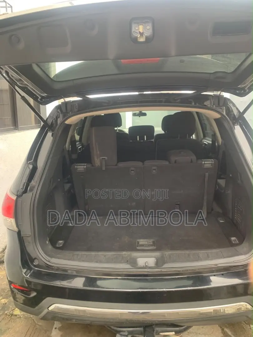 Nissan Pathfinder 2013 Black