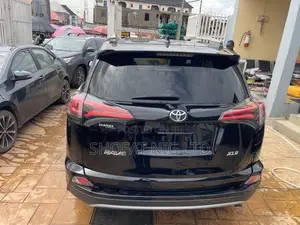 Toyota RAV4 2018 Black