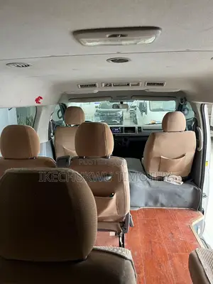 Toyota HiAce 2012 White