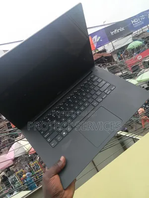 Laptop Dell Precision 5520 16GB Intel Core i7 SSD 256GB