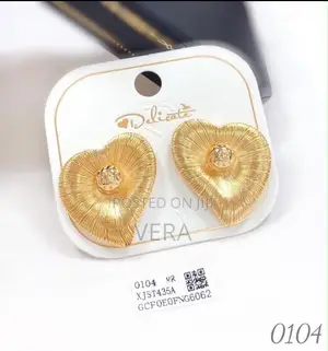 Non Tarnish Earing