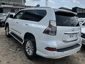 Lexus GX 460 Luxury 2016 White