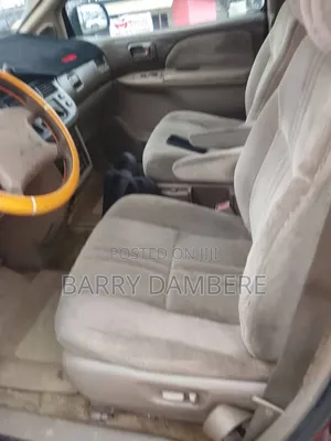 Toyota Sienna 1999 Red