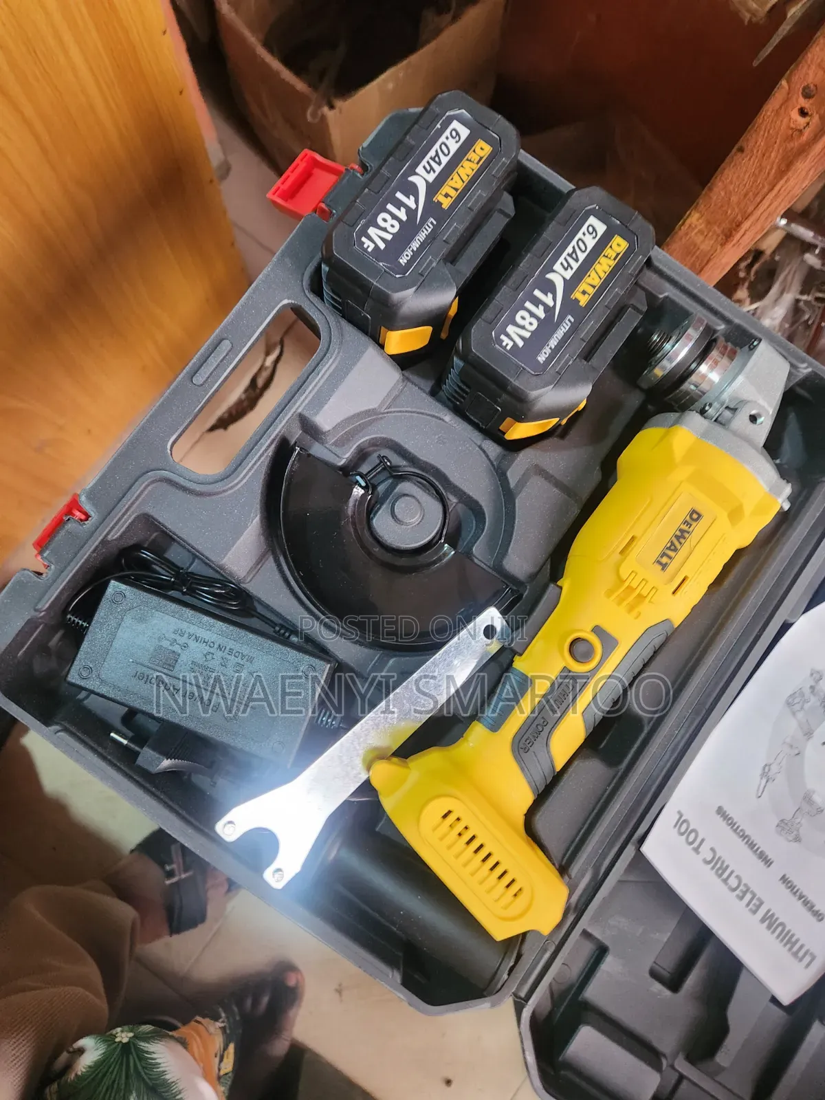 Battery Babe Grinder