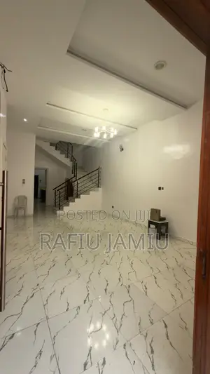 4bdrm Duplex in Lekki Expressway for rent