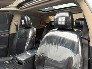 Lexus ES 2012 Silver