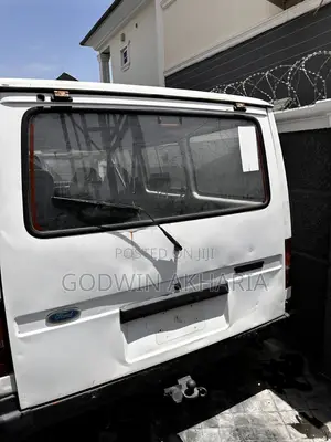 Ford Transit 1998 White