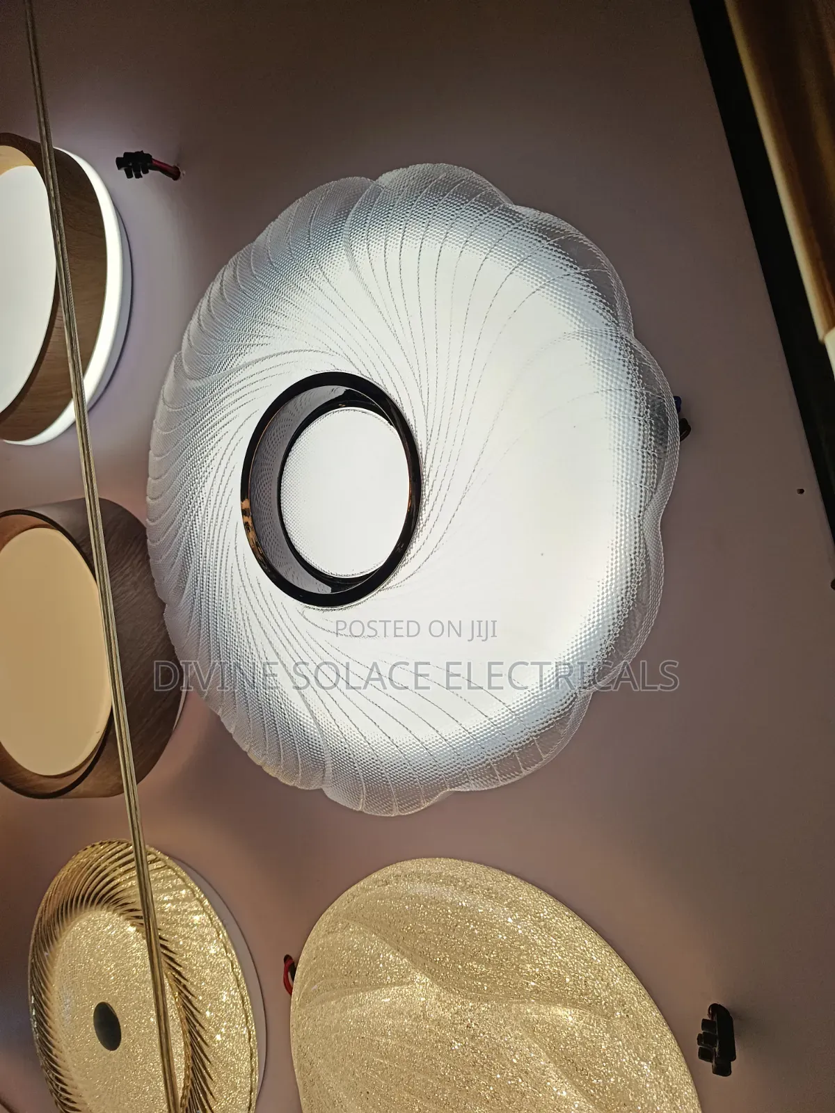 Ceiling Fitting