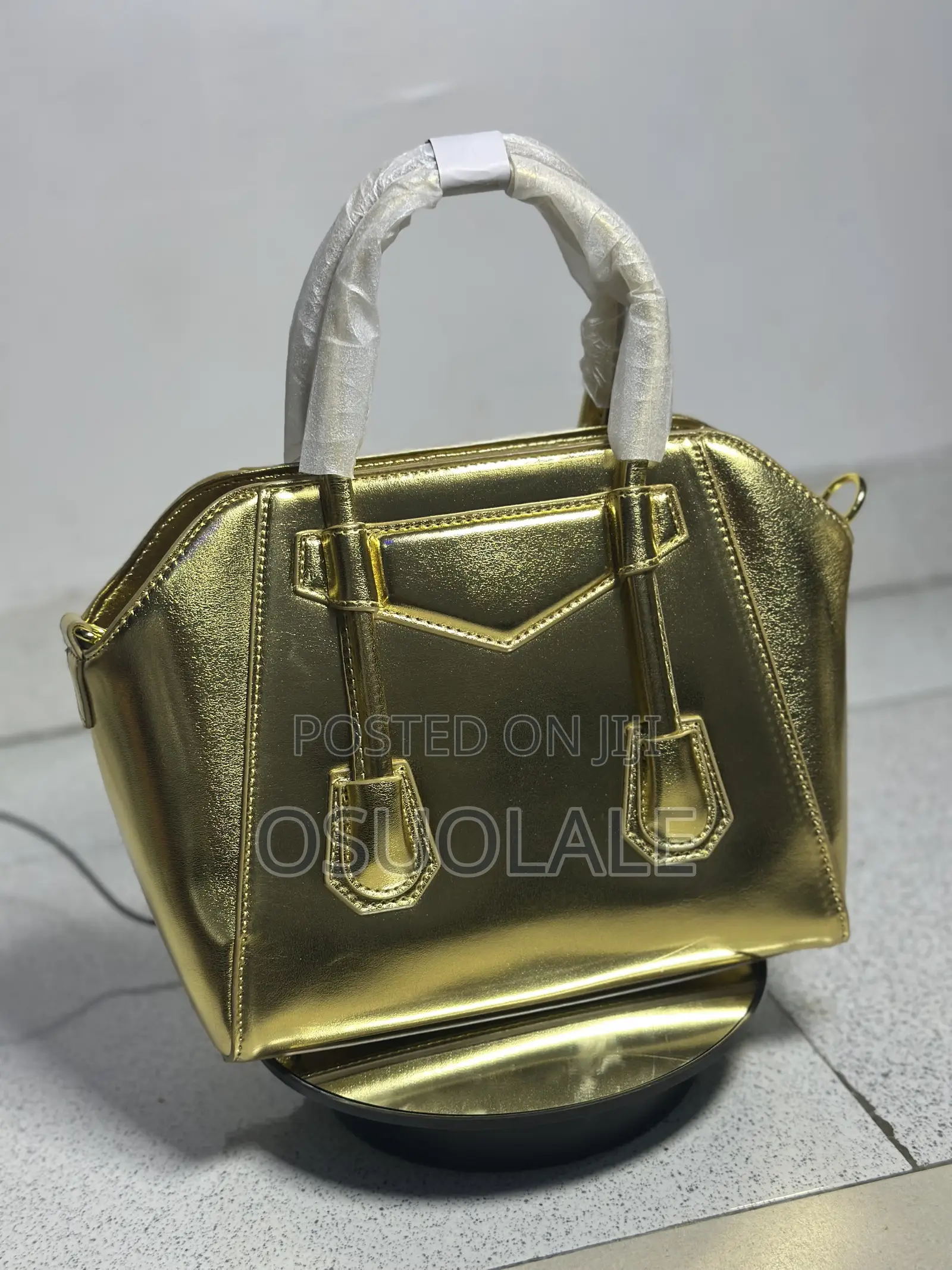 Givenchy Antigone Toy Lock Bag