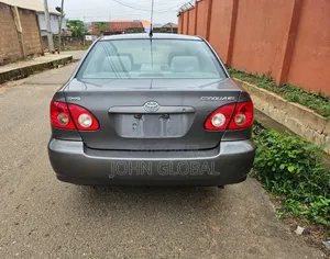 Toyota Corolla LE 2005 Gray