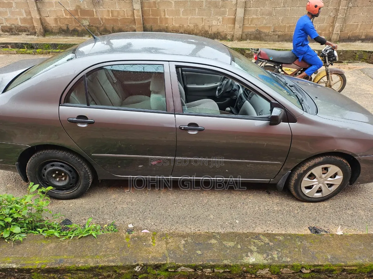Toyota Corolla LE 2005 Gray