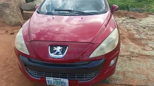 Peugeot 308 2012 Red