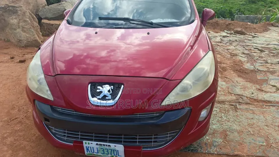 Peugeot 308 2012 Red