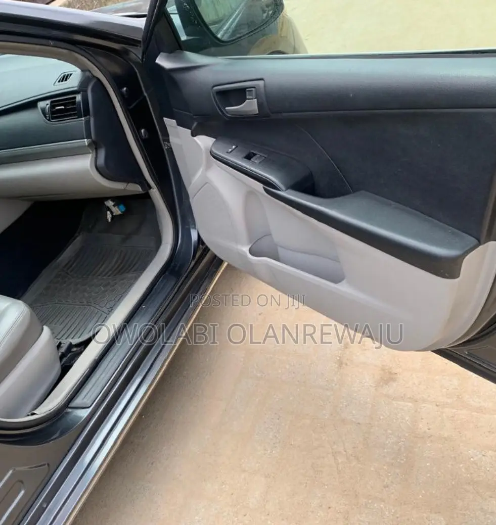 Toyota Camry 2012 Black