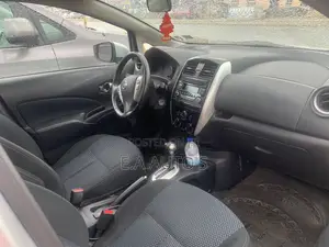 Nissan Versa 2015 Silver