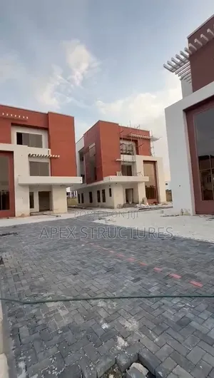 5bdrm Duplex in Guzape District for sale