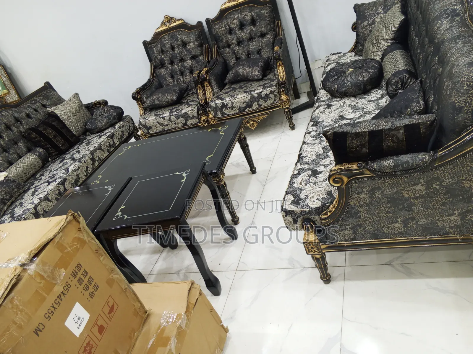 7 Seaters Royal Sofa