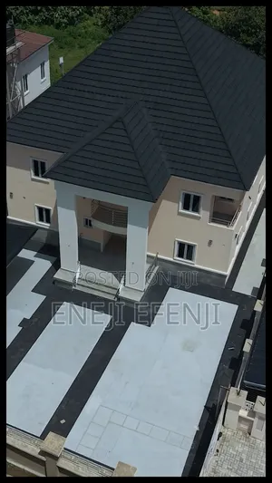 Premium 5 Bedroom Fully Detached Duplex With Bq