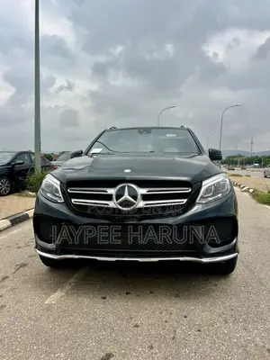 Mercedes-Benz M Class ML350 4dr SUV (3.5L 6cyl 7A) 2015 Black
