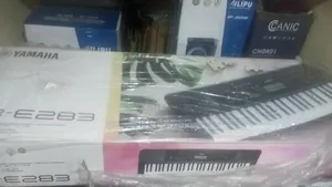 Brand New Yamaha PSR-E283 61 Keys Keyboard With Adapter - For Church
