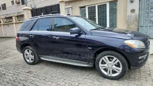 Mercedes-Benz M Class 2012 Blue