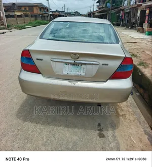 Toyota Camry 2003 Gold