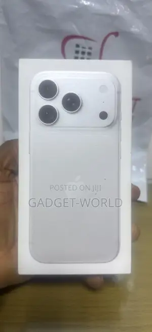 New Apple iPhone 18 Pro Max 256 GB Silver