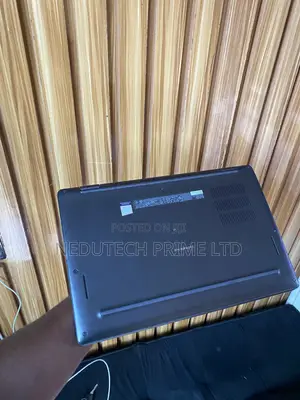 Laptop Dell Latitude 7420 16GB Intel Core i7 SSD 512GB
