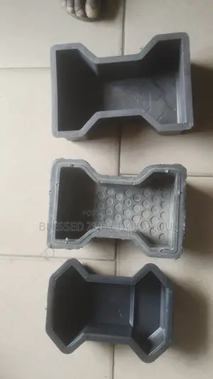 Interlocking Moulds Electric Fence System
