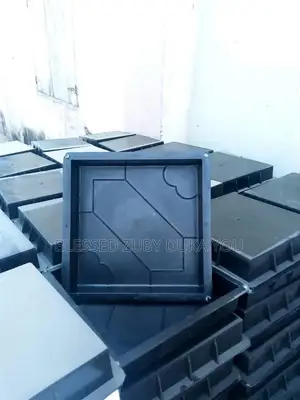 Interlocking Moulds Electric Fence System