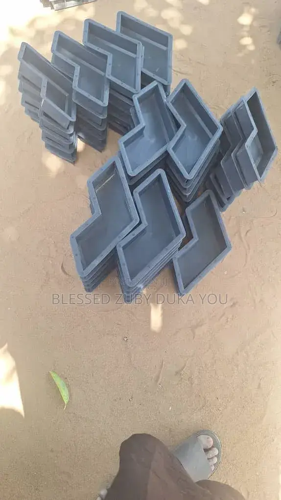 Interlocking Moulds Electric Fence System