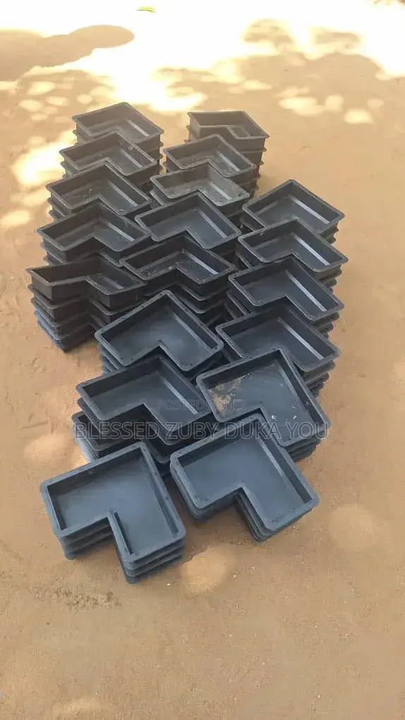 Interlocking Moulds Electric Fence System