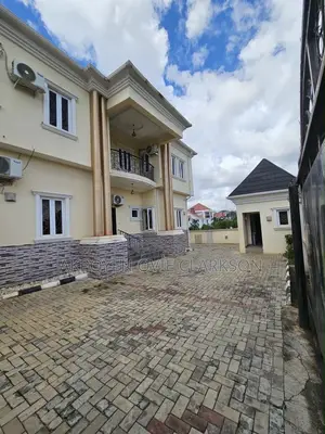 6bdrm Duplex in Guzape District for rent
