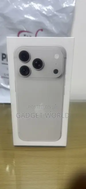 New Apple iPhone 18 Pro Max 512 GB Silver