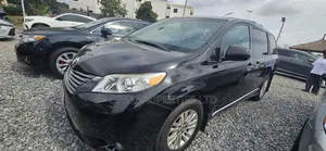 Toyota Sienna 2013 Black