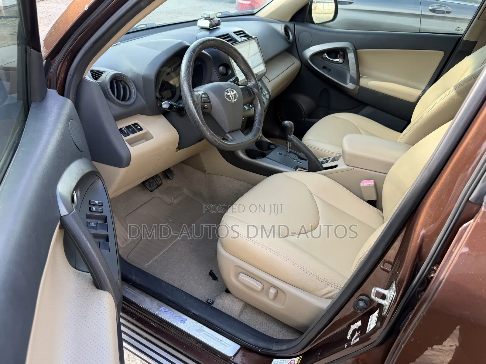 Toyota RAV4 2012 Brown
