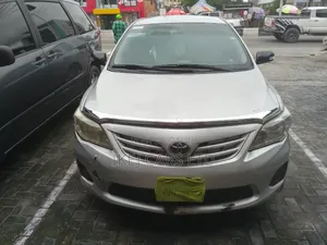 Toyota Corolla 2011 Silver