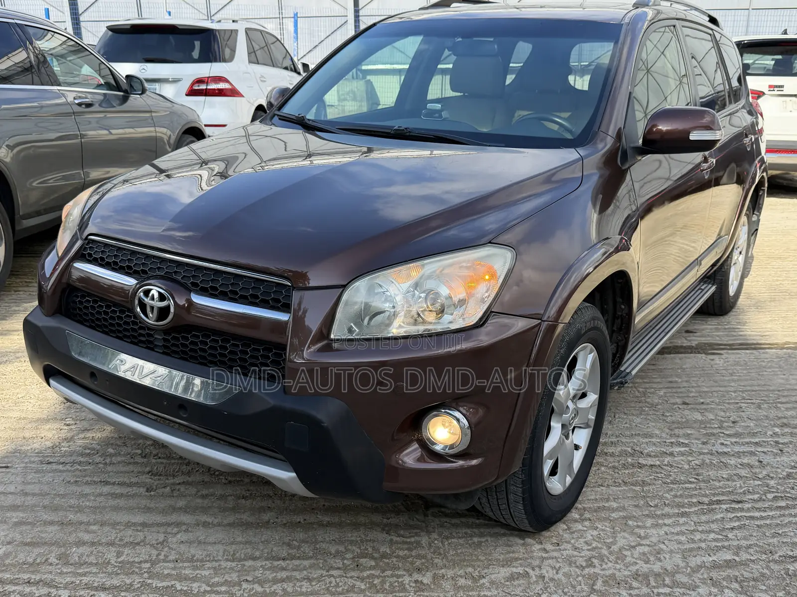 Toyota RAV4 2012 Brown