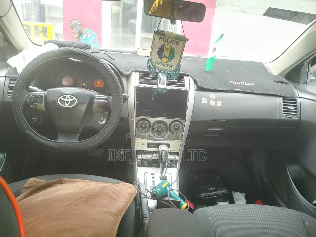 Toyota Corolla 2011 Silver